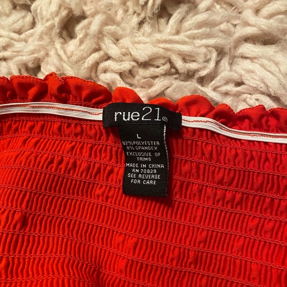 🌹Red Button Romper🌹 - Picture 3 of 3